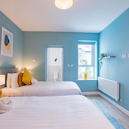 The Large Group House -Sleeps 21 Villa Dublin Exteriör bild