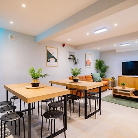 The Large Group House -Sleeps 21 Villa Dublin Exteriör bild