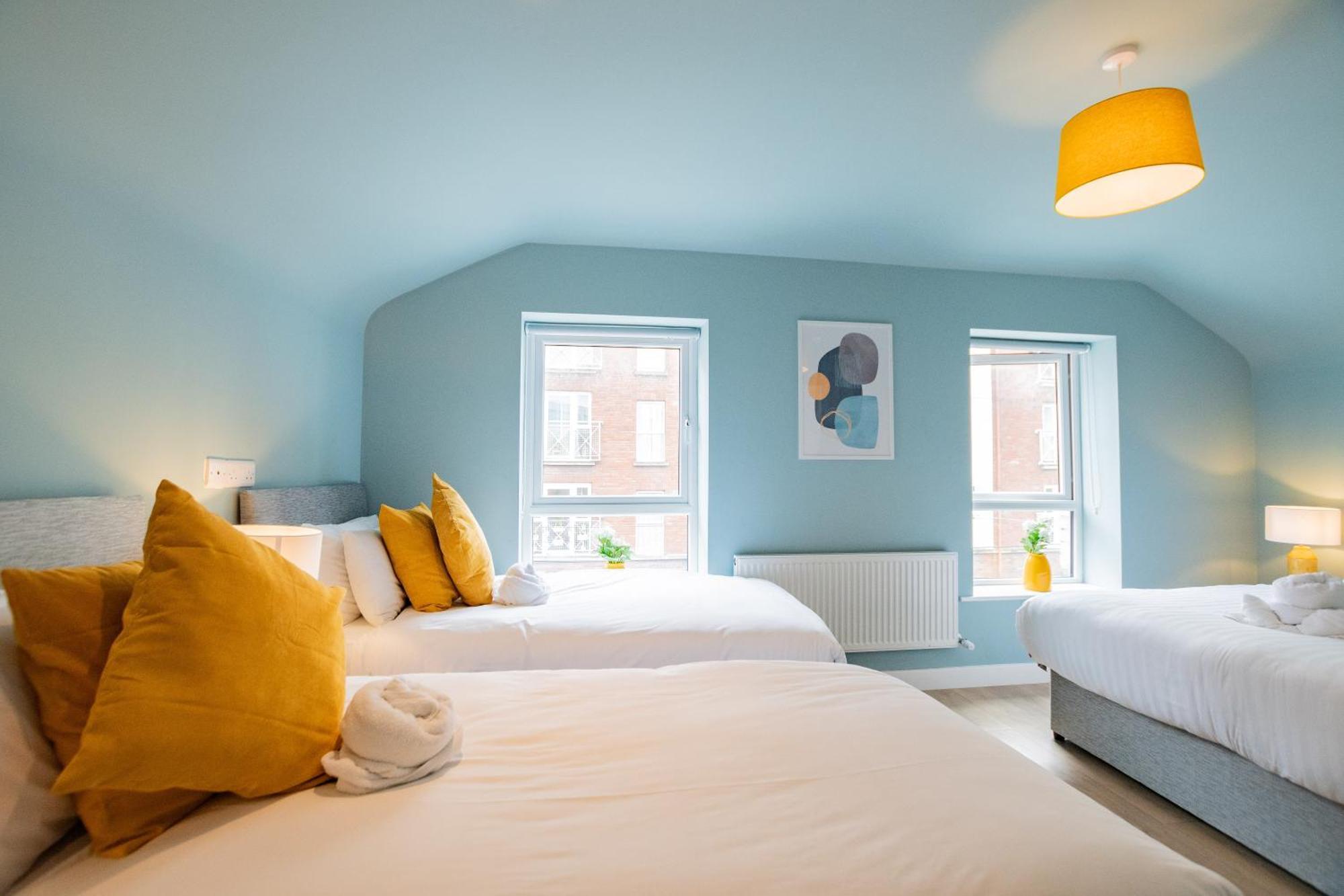 The Large Group House -Sleeps 21 Villa Dublin Exteriör bild
