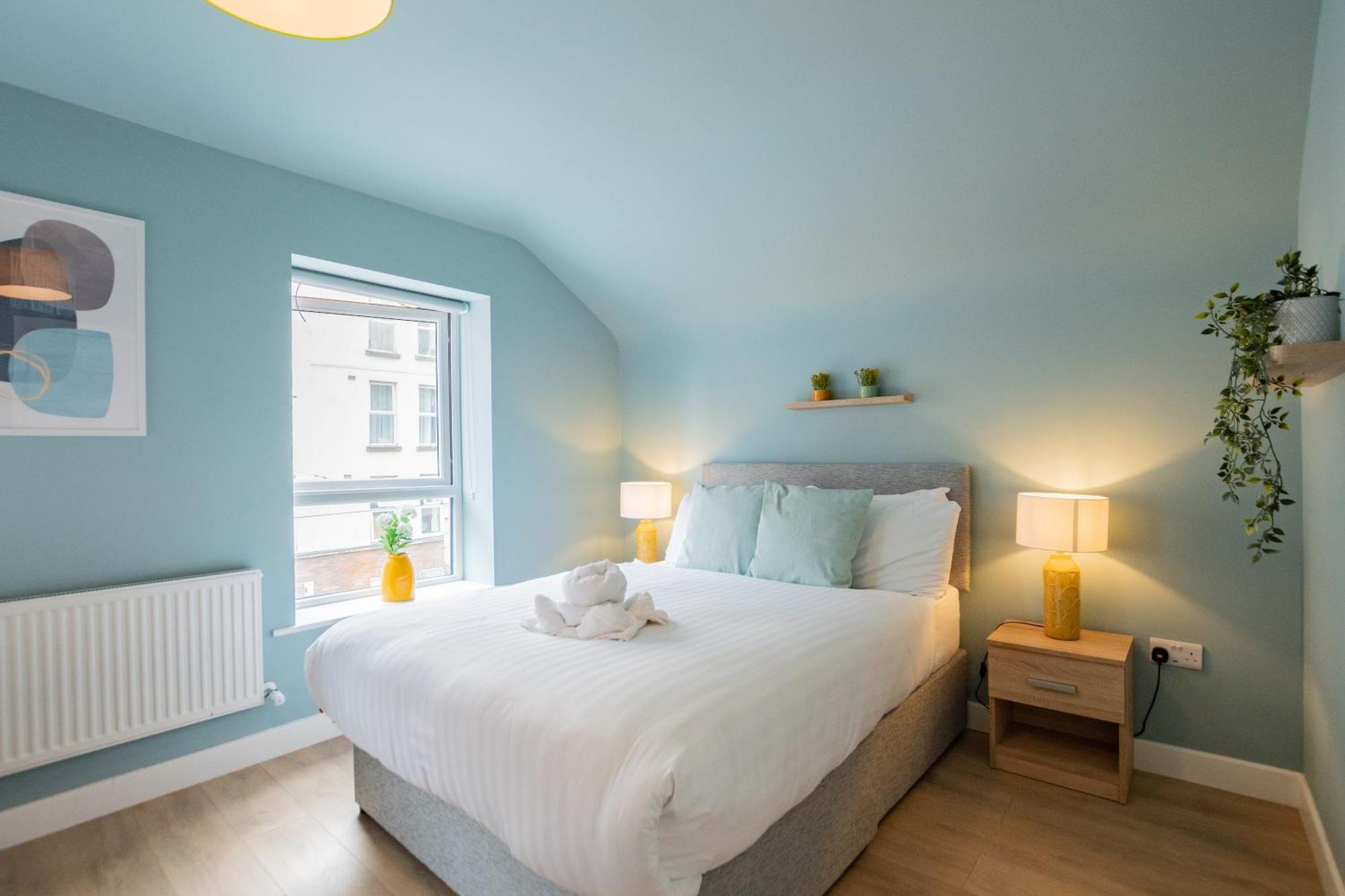 The Large Group House -Sleeps 21 Villa Dublin Exteriör bild