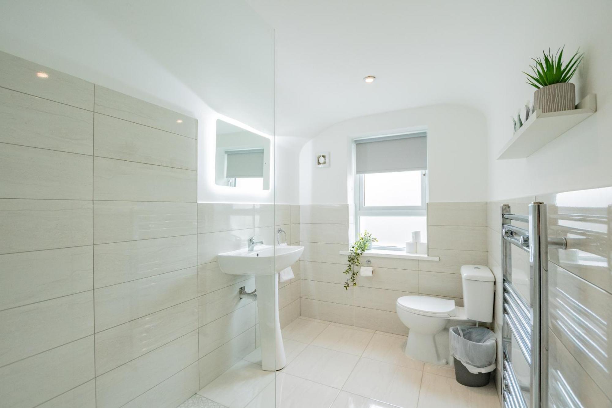 The Large Group House -Sleeps 21 Villa Dublin Exteriör bild