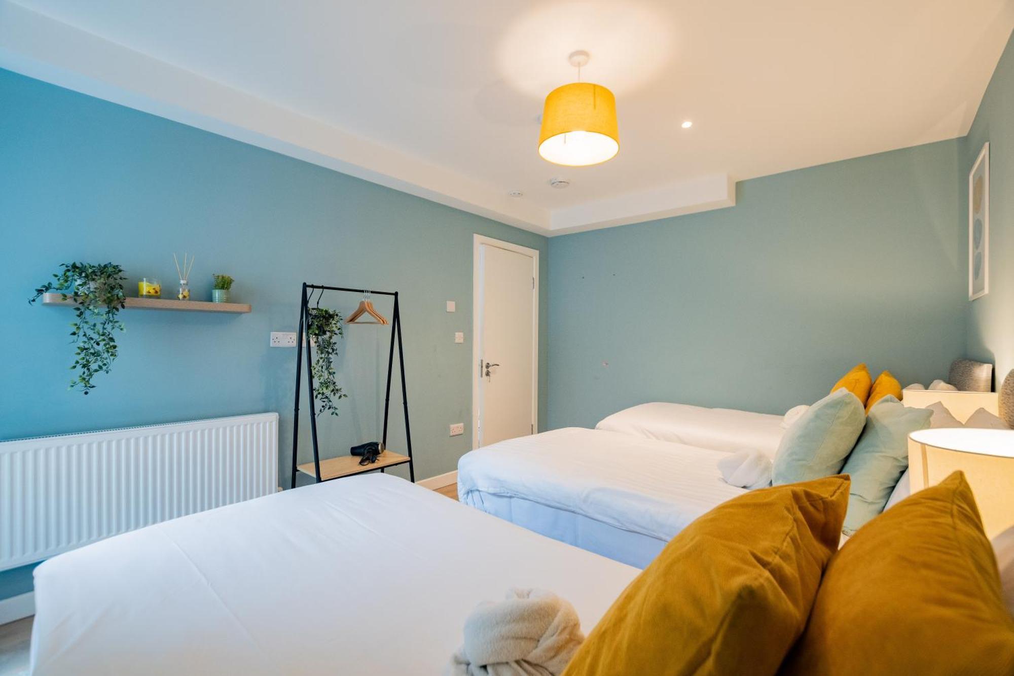 The Large Group House -Sleeps 21 Villa Dublin Exteriör bild
