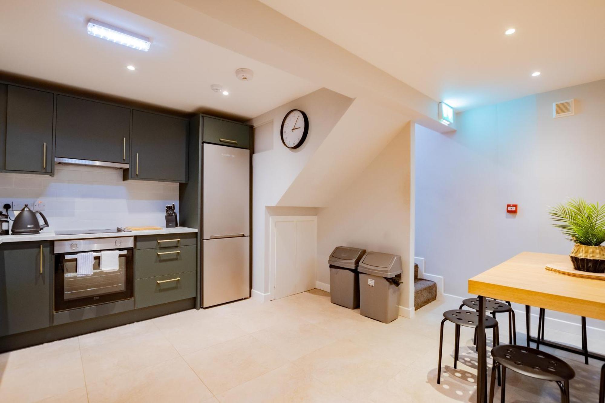 The Large Group House -Sleeps 21 Villa Dublin Exteriör bild