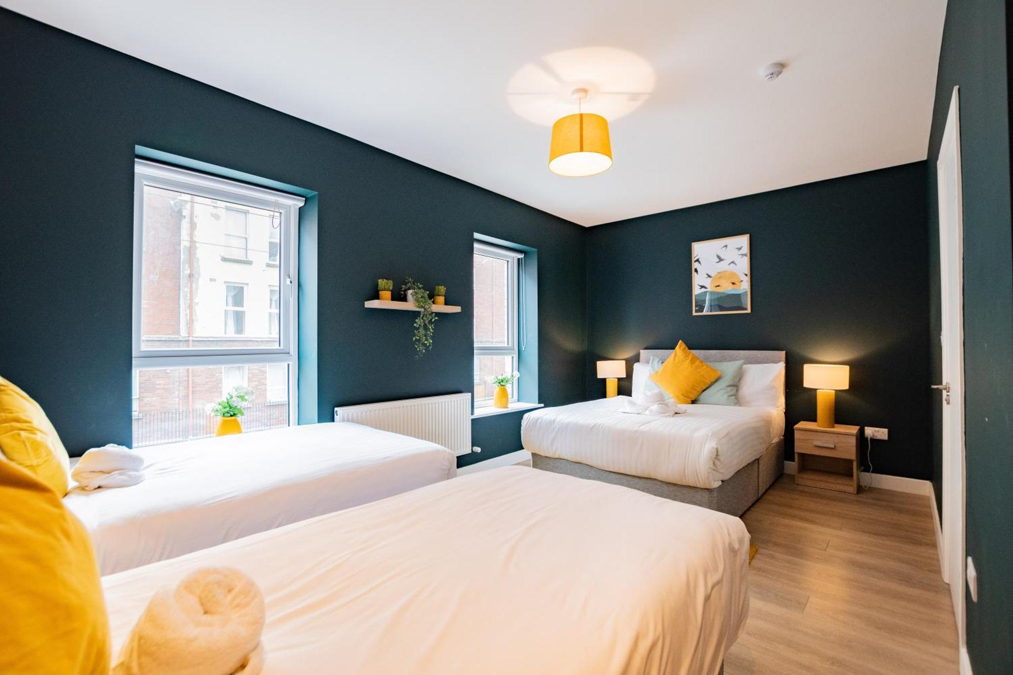 The Large Group House -Sleeps 21 Villa Dublin Exteriör bild